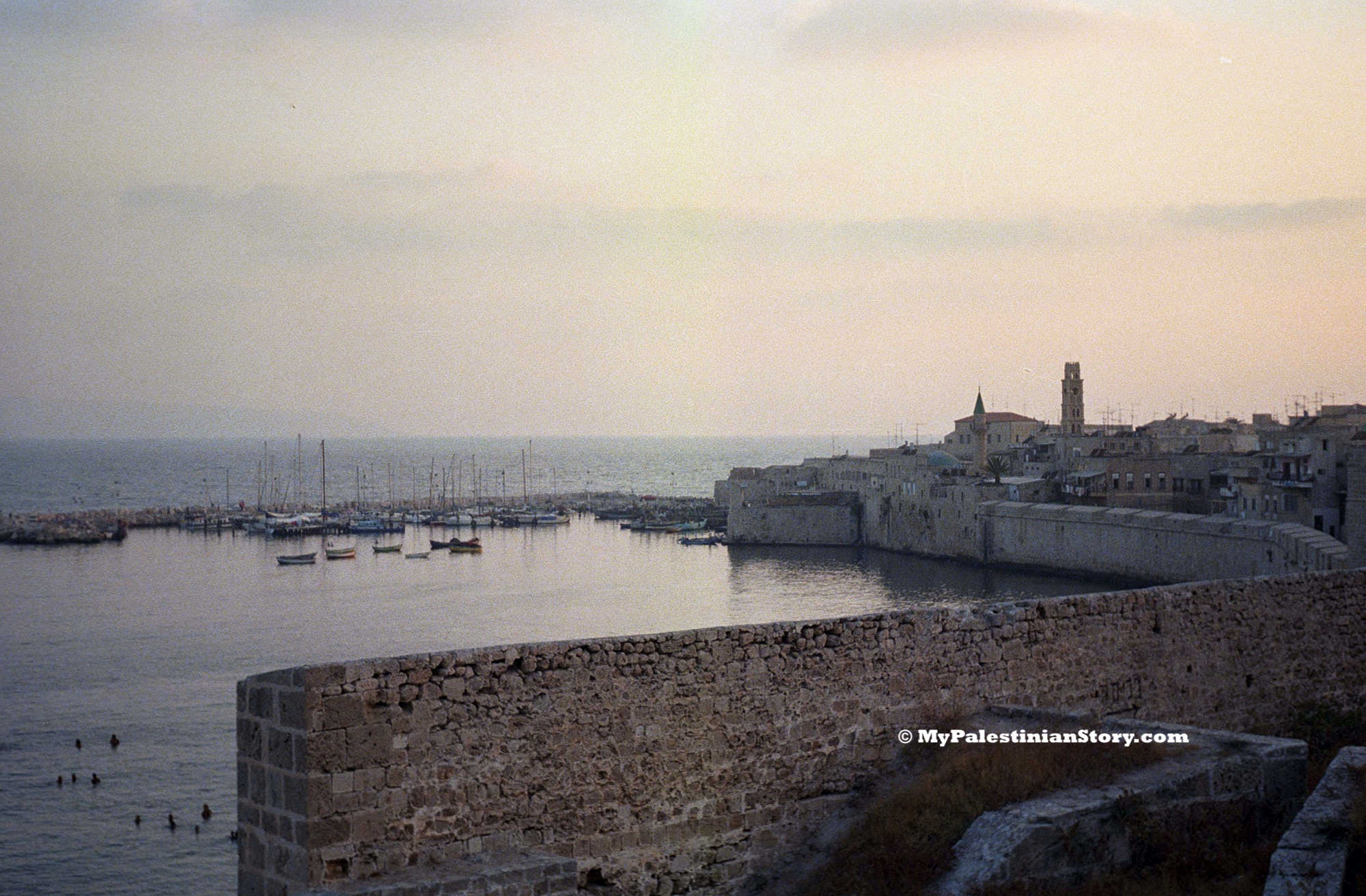 Acre Harbour - Aug 1986